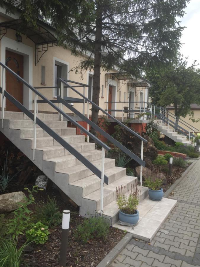 Villa Italiana Pokoje Z Prywatnymi Lazienkami & Odnowa Biologiczna 格丁尼亚 外观 照片